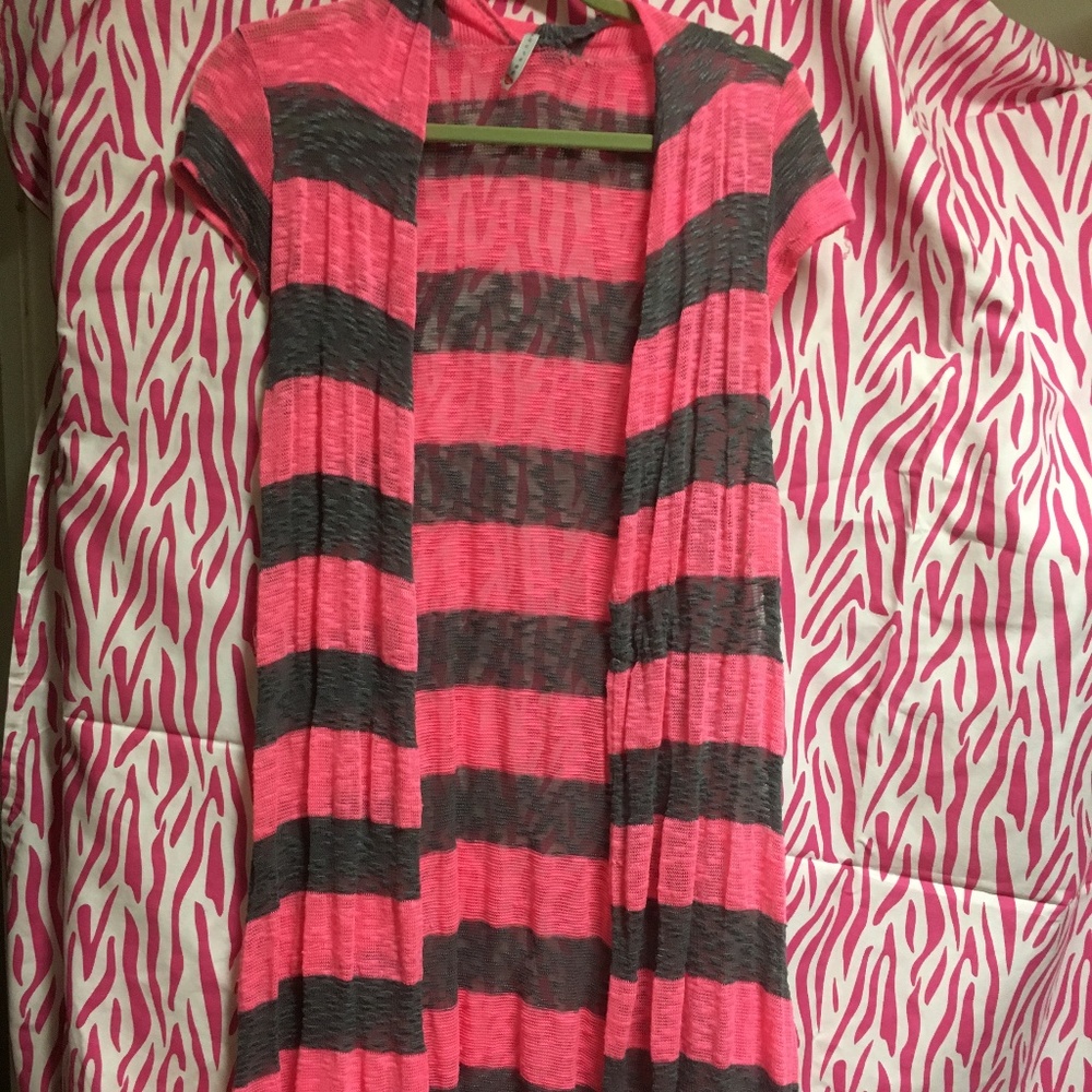 Short sleeve cardigan